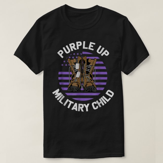 Lila Up Military Child Boots US Flagga Month of Mi T Shirt (Design framsida)