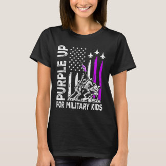 Lila upp för militära barn i Flagga Militärt barn T Shirt