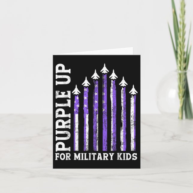 Lila upp för militärens barnmånad kort (Framsida)