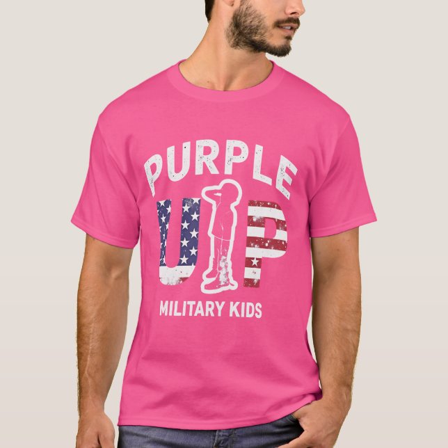 Lila upp militära barn - stödja militär familj t shirt (Framsida)