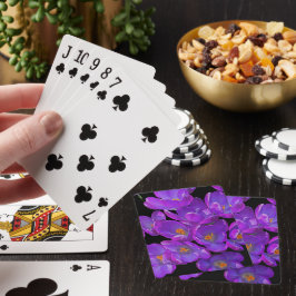 Lila vårkrokusar på svart blommotiv casinokort