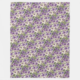 Lila Violes on White Fleecefilt