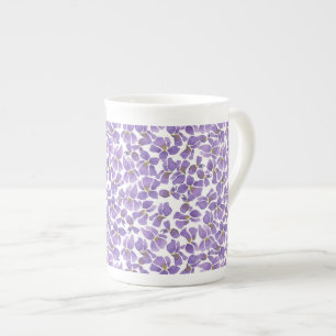 Lila Violets Ditzy Mönster på White Benporslin Mugg