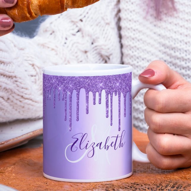 Lila Violett Glitterdroppar Metallmonogram Kaffemugg (Skapare uppladdad)