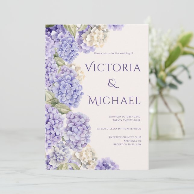 Lila Vita Hydrangeor Elegant Modern Bröllop Inbjudningar (Stående Fram)