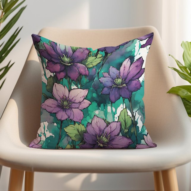 Lila Watercolor Blommigt Emerald Grönt Löv Kudde (Purple flowers on emerald green decorator pillow)