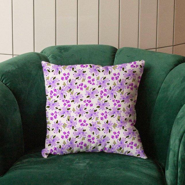 Lila Watercolor Blommigt Garden Dekorativ kudde (Purple Watercolor Floral Garden Throw Pillow)