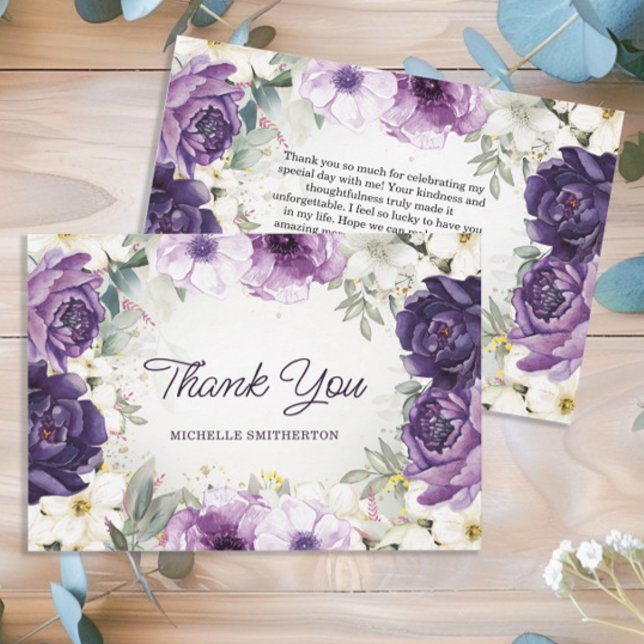 Lila White Blommigt Glitter Birthday Tack Kort (Purple floral birthday party "Thank you" card for women.)