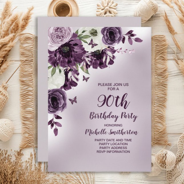 Lila White Flowers Butterflies 90:e födelsedag Inbjudningar (Purple floral and butterflies 90th birthday party invitation)