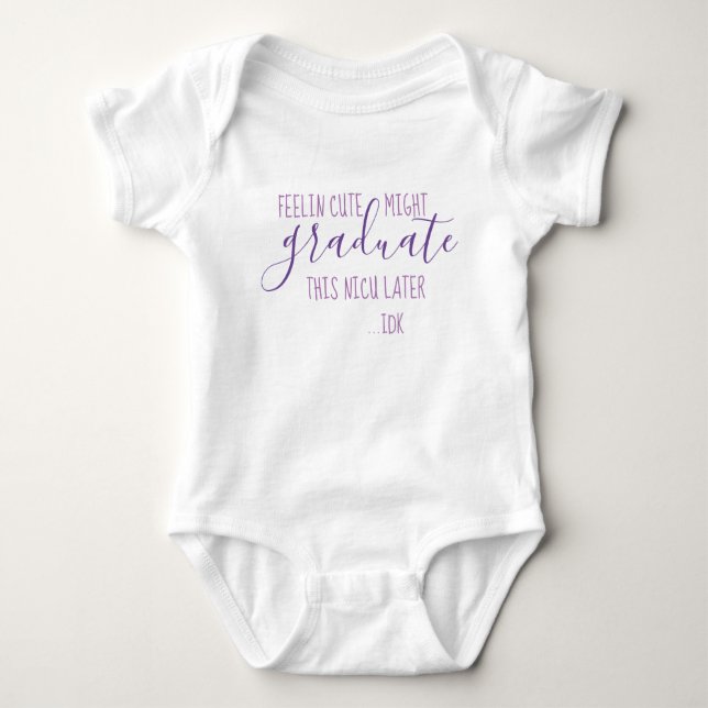 Lila & White Preemie NICU Studenten T Shirt (Framsida)