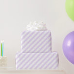 Lila White Rand Dot Bröllop Wrapping Papper Presentpapper<br><div class="desc">Lila och vita remsor och prickar är den perfekt bröllop-gåva som din brud kommer att göra kärlek.</div>
