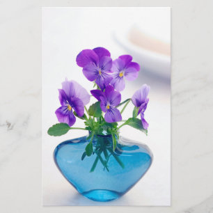 Lila White Violas Flowers Blue Vas Blommigt