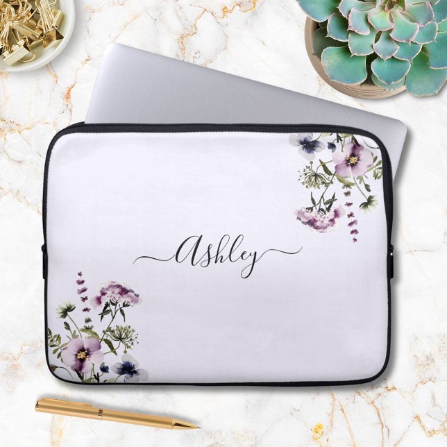 Lila WildblomBouquet Watercolor Blommigt Laptop Fodral (In situ)