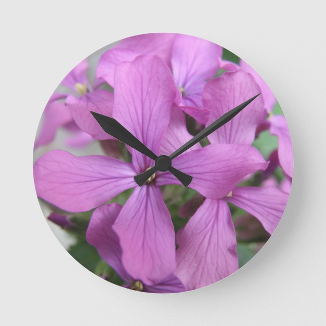 Lila Wildblommor Wall Clock Rund Klocka (Framsida)