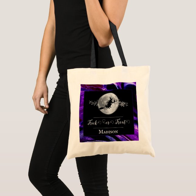 Lila Witch Silhouette Halloween Bus eller godis Tygkasse (Framsida (produkt))