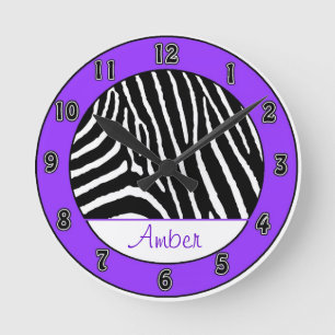 Lila Zebra Girls Clock med Namn Rund Klocka