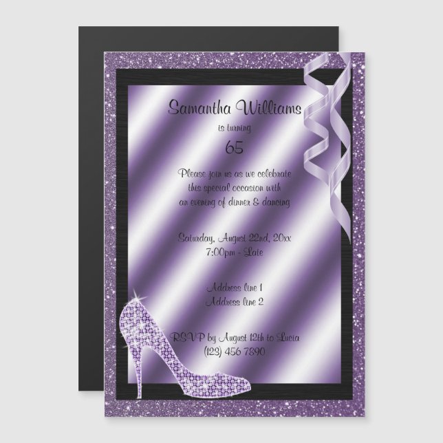 Lilac Glittery Stiletto & Streamers 65e Birthday Magnetisk Inbjudningskort (Fram/baksida)