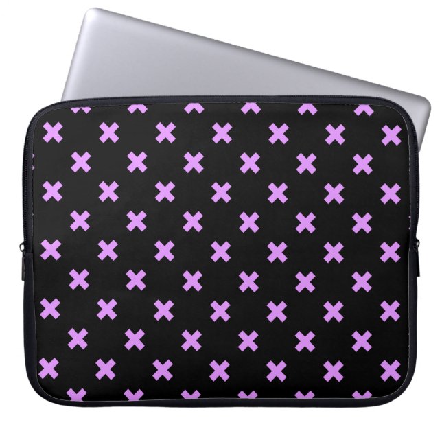 Lilac kor stygn på svart laptop fodral (Framsidan)