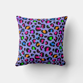 Lilac Leopard Cushion Kudde