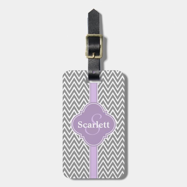 Lilac Lila Grått Chevron Mönster och Monogram Bagagebricka (Vertikal Framsida)