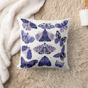 Lilac Lila Moth and Butterfly Kudde