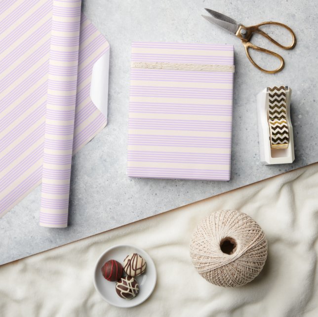 Lilac lila och beige fem rand mönster presentpapper (Hantverk)