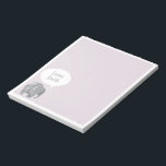 Lilac och Grått Elephant Kids Anteckningsblock<br><div class="desc">En söt,  grått-elefant med en vit tal-bubbla på en lilak lila bakgrund. Anpassa texten från namn så att det blir ett barnvänligt slitage på anteckningsblocket för kontorsmaterial.</div>