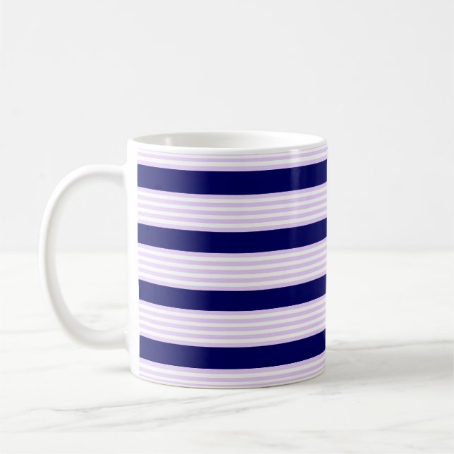 Lilac och vit rand mönster med marinblå marinblå m kaffemugg (Vänster)