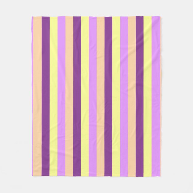 Lilac Pasture Fleece Blanket (Framsidan)