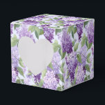 Lilac Print Party Presentebox Presentaskar<br><div class="desc">Presentebox för partyfavoriter visas med ett lila blommönster. 
Anpassa denna vara eller köp som den är.
Tips: Lägg bara till dina fantastiska godsaker och lägg till lite festlig band.



Bilder med licens</div>