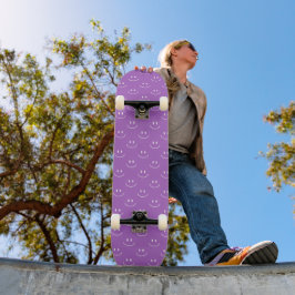 Lilac Smile Mönster Skateboard