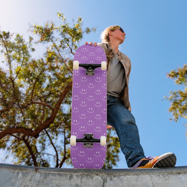 Lilac Smile Mönster Skateboard (Utomhus 1)