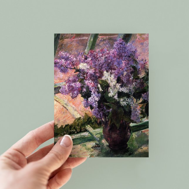 Lilacs i ett fönster | Mary Cassatt Vykort (Skapare uppladdad)