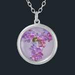 Lilacs in Springtime Silverpläterat Halsband<br><div class="desc">Kan samordna med en inbjudningskort för möhippan som jag har designat.</div>