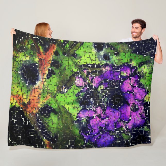 Lilakblomma och löv åldras i kardad mosaik fleecefilt (På plats)