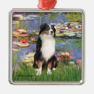Lilies 2 - Tri Australian Shepherd Julgransprydnad Metall