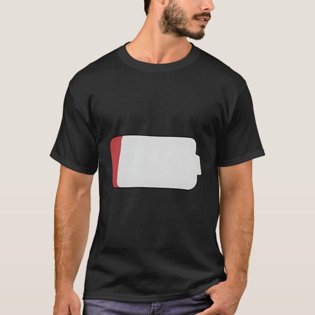 Lilith har låg batterinivå Uggla T Shirt (Framsida)