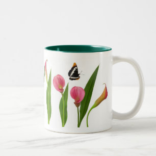 Liljar för rosa Calla med fjärilar Två-Tonad Mugg