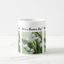 Liljekonvaljvattenfärgblommor Kaffemugg