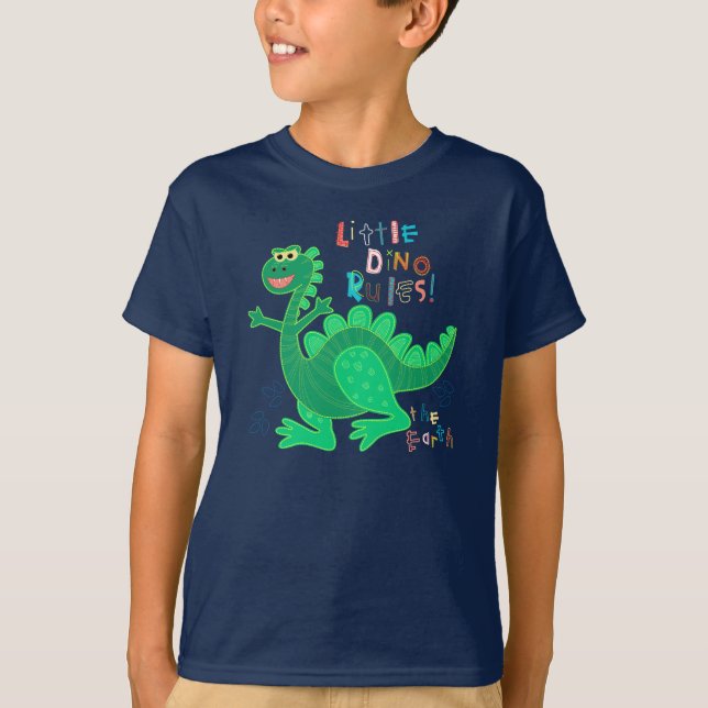 Lilla Dino regler jorden. Tee Shirt (Framsida)