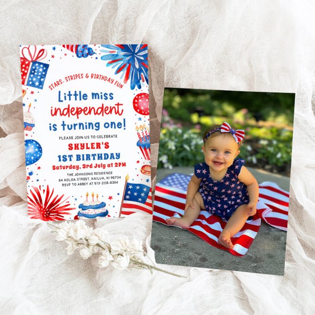 Lilla miss Oberoende 4 juli 1:a födelsedagen Inbjudningar (Watercolor Fireworks Patriotic Little Miss Independent 4th of July Girl 1st Birthday Invitation)