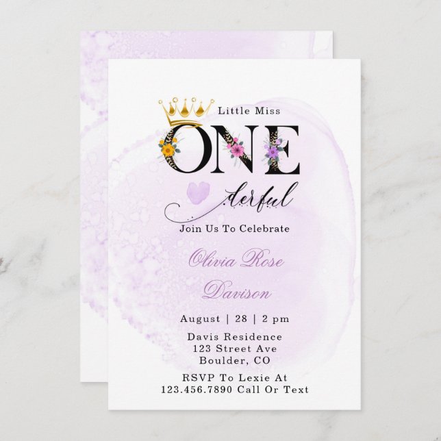 Lilla miss One-underbar Lila 1:a födelsedagen Part Inbjudningar (Fram/baksida)