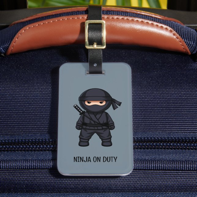 Lilla Ninja Warrior på Grått Bagagebricka (Framsida Insitu 2)