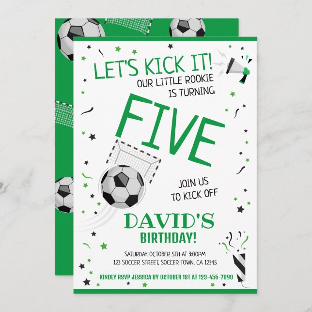 Lilla nybörjare Låt oss Kick it Grönt Soccday Birt Inbjudningar (Fram/baksida)