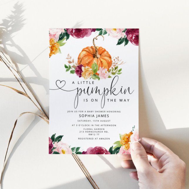 Lilla pumpkin är på babyduschen inbjudningar (Skapare uppladdad)