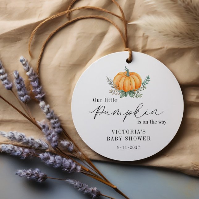 Lilla Pumpkin är på väg som Baby Shower Gåvor Etiketter (Skapare uppladdad)