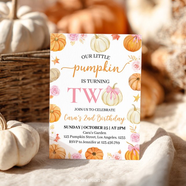 Lilla Pumpkin Hösthösten 2:a födelsedagsinbjudan Inbjudningar (Skapare uppladdad)