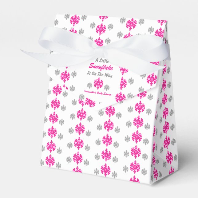 Lilla snöflummel på vägen presentaskar (Framsidan Sidan)