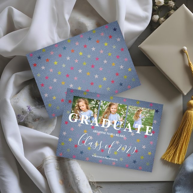 Lilla stjärnor förk. Studenten Tre foton Textil (Fun Pre-K Graduation Invitation Cards with Blue Textile Texture and Little Stars with 3-Photo.)