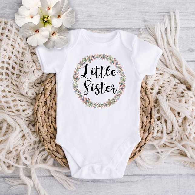 Lilla syster blomsterkrans t shirt (Skapare uppladdad)